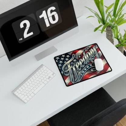 ARVVE Motion Patriotic Freedom Desk Mat - USA Flag Design - Image 6