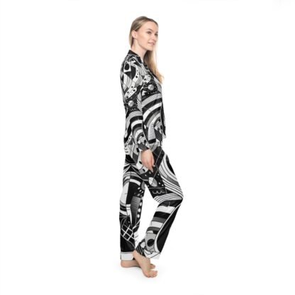 ARVVE Motion Chic Black & White Satin Pajamas for Women - Image 3