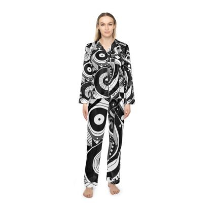 ARVVE Motion Chic Black & White Satin Pajamas for Women