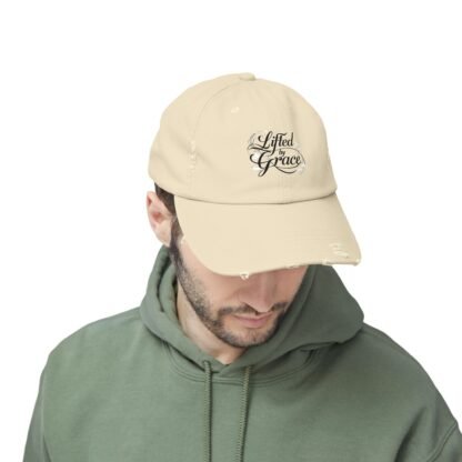 ARVVE Motion Distressed Cap "Lifted by Grace" - Casual Style