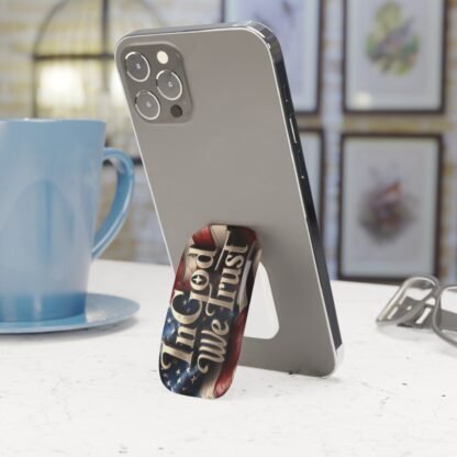 ARVVE Motion Phone Grip - Patriotic "In God We Trust" - Image 2
